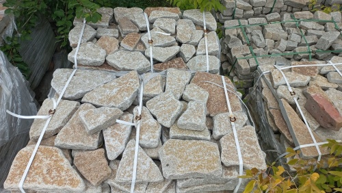 Плитняк гранитный галтованный купить в Михайловске