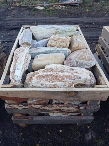 Златолит жёлтый, жёлто-зелёный глыбки и валуны для ланшафтного дизайна купить в Михайловске