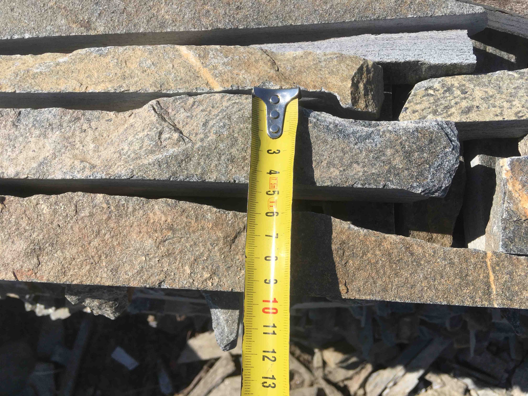 Горбушка златолит мультиколор для облицовки купить в Михайловске