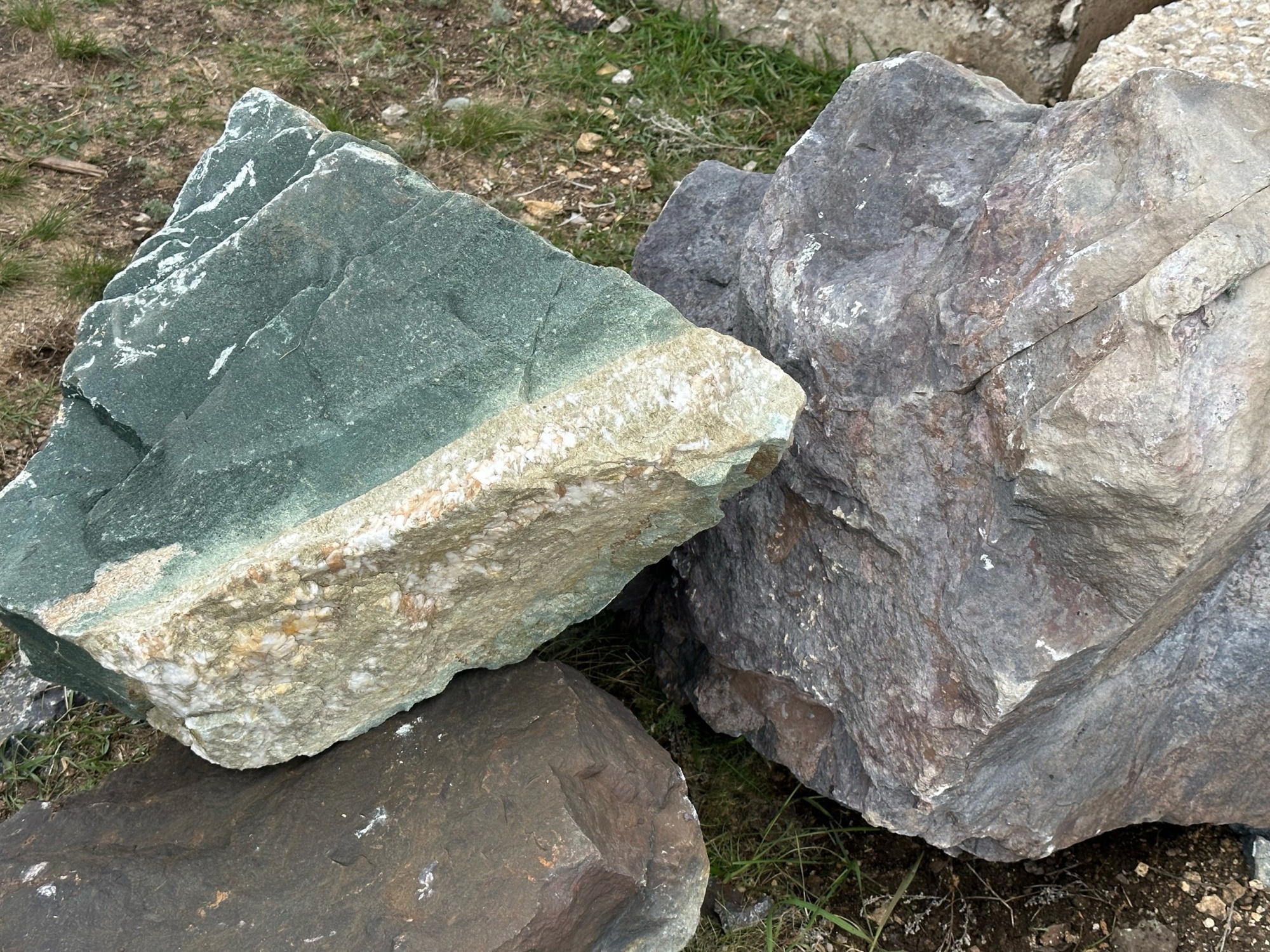 Камни для ландшафтного дизайна зелёные 10-60 килограмм купить в Михайловске