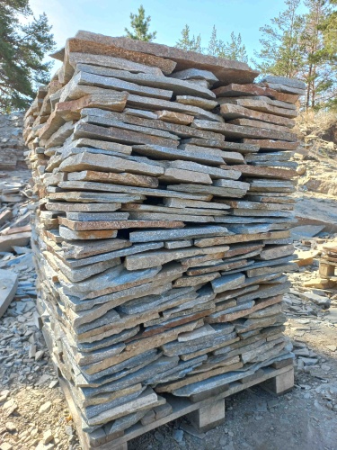 Плитняк златолит серебристый для цоколя, отмостки купить в Михайловске