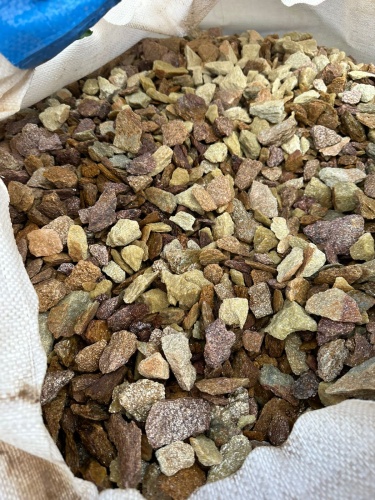 Златолит персиковый декоративная каменная крошка купить в Михайловске