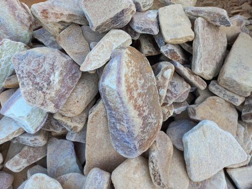 Златолит жёлтый, жёлто-зелёный глыбки и валуны для ланшафтного дизайна купить в Михайловске