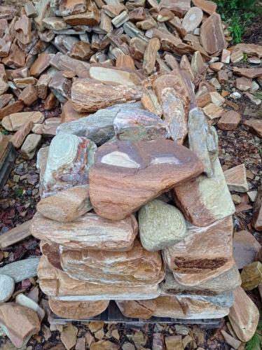 Златолит жёлтый, жёлто-зелёный глыбки и валуны для ланшафтного дизайна купить в Михайловске