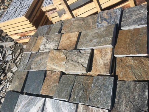 Плитка пилёная златолит Уральский для цоколя, отмостки купить в Михайловске