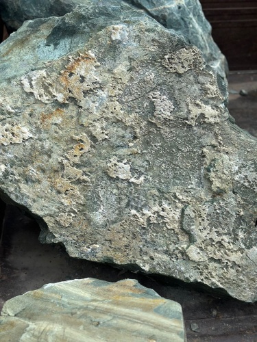 Ландшафтные глыбы зелёные 200-500 килограмм купить в Михайловске