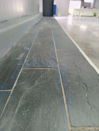 Плитка чёрная из натурального камня фасадная 30 см * 5 см, толщина 7 мм -30 мм купить в Михайловске